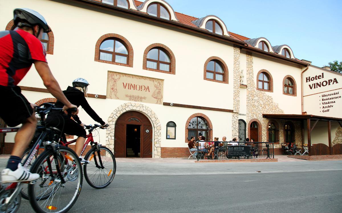 Hotel Vinopa Hustopeče المظهر الخارجي الصورة