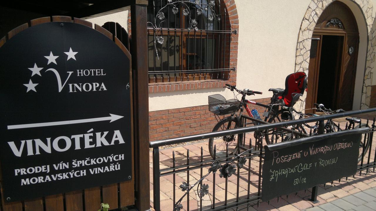 Hotel Vinopa Hustopeče المظهر الخارجي الصورة