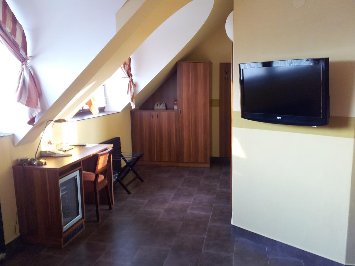 Hotel Vinopa Hustopeče المظهر الخارجي الصورة